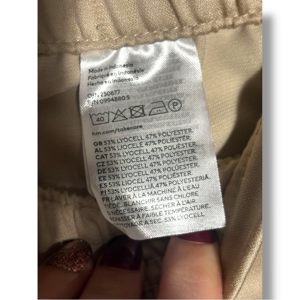 H&M Beige/Cream Soft Comfy High Drawstring Waist Satin Cropped Trousers - Picture 5 of 13